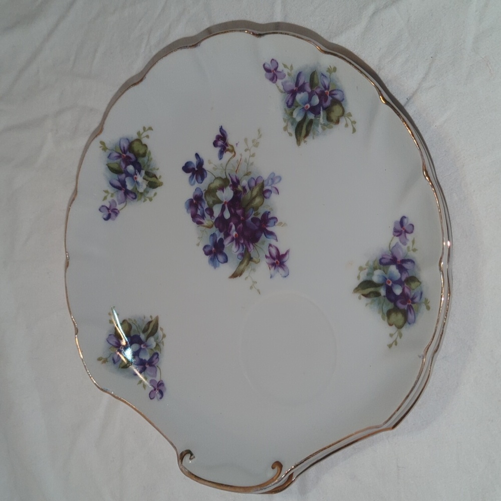 Lefton China Vtg Purple Violets Hand Painted 2 Snack‎ Plates Gold Trim Scalloped